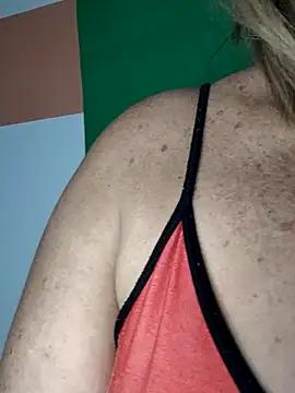 Kasandra_Ho from StripChat
