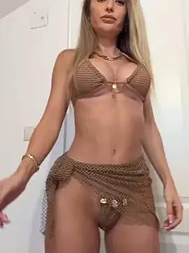 KaseyQuinn_ from StripChat is Freechat