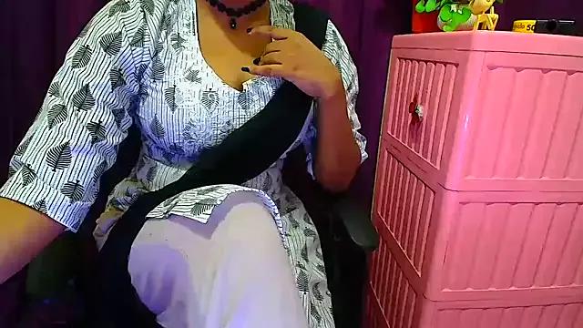 Kashish_11 from StripChat