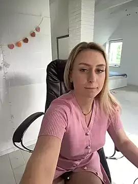 KassandraTress from StripChat