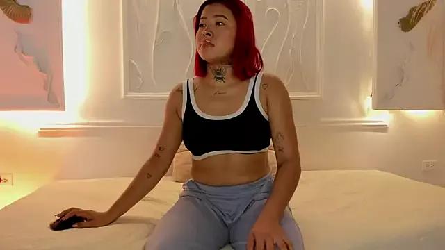 Kataleya_17 from StripChat