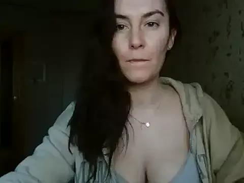 KatalinaQE from StripChat is Freechat