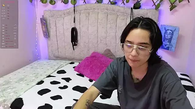 katalinathxandbritney1 from StripChat