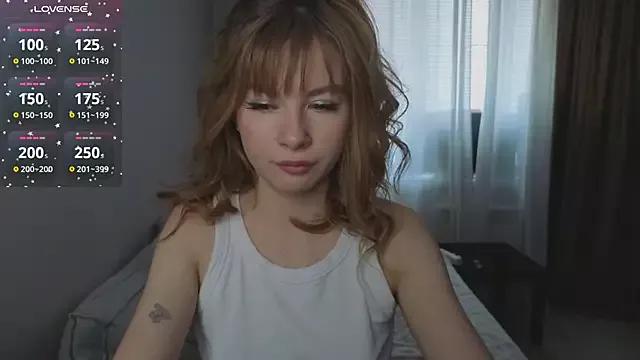 Kate_James from StripChat is Freechat