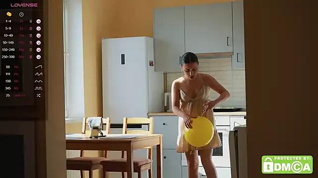 KateCarrey from StripChat is Freechat