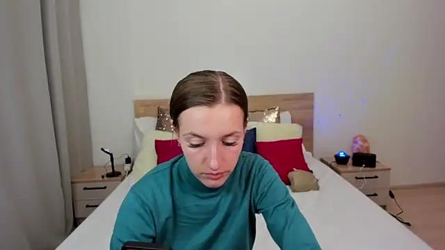 KateRedgar from StripChat is Freechat