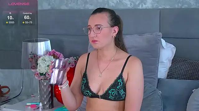 KatiaHolliz webcams show profile image 
