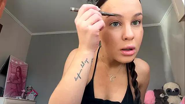 KAtieSim from StripChat is Freechat