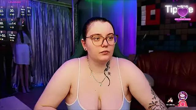 KatrinClark from StripChat is Freechat