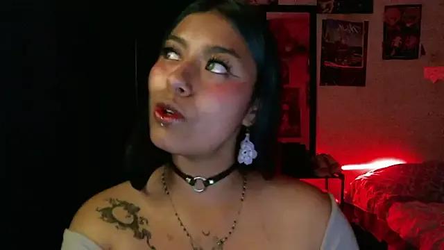 Katta_ossa from StripChat