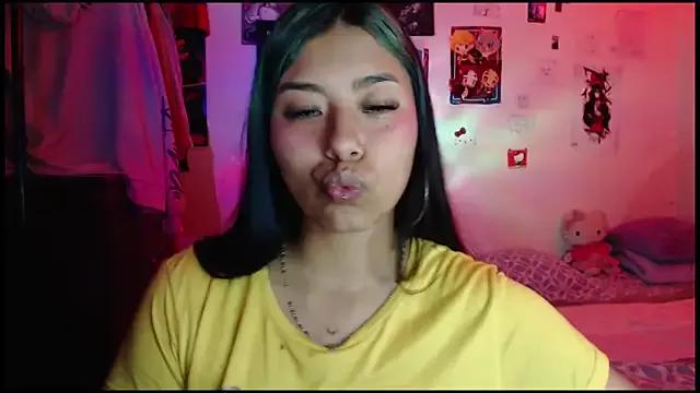 Katta_ossa from StripChat