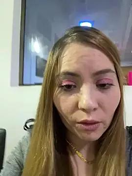 KatteAdams from StripChat