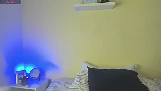 Katty__Rousse from StripChat