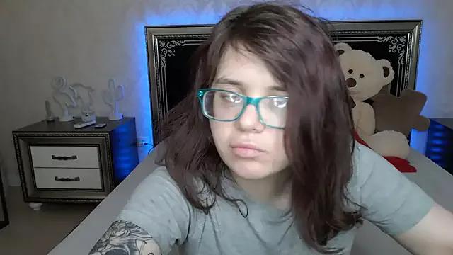Katty_Kitty9999 from StripChat
