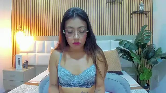 KattyBonnie from StripChat is Freechat
