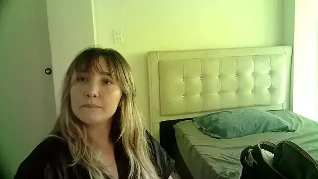 katy_pp from StripChat is Freechat