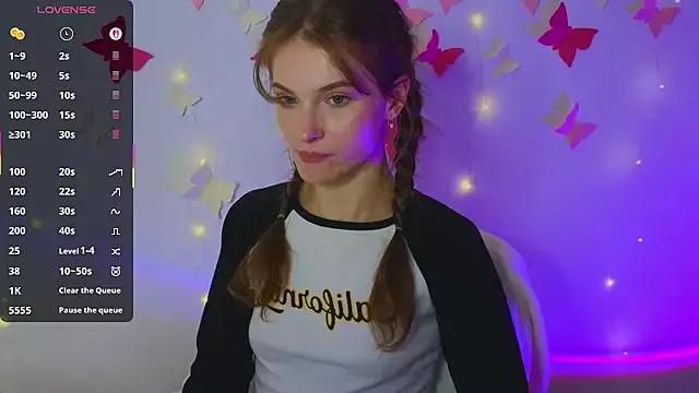 Katyaa_Lover from StripChat is Freechat