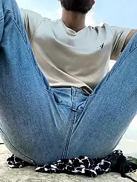 kayahan333 from StripChat is Freechat