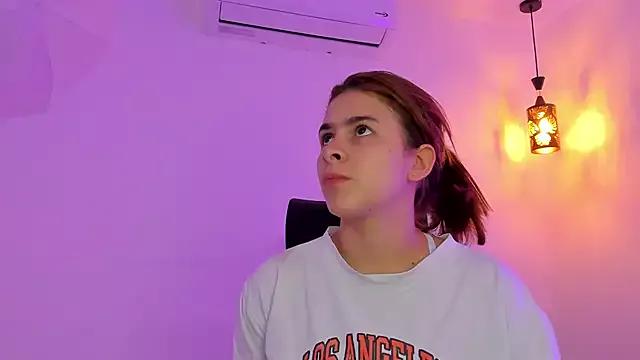 kaylajhonnes6 from StripChat is Freechat