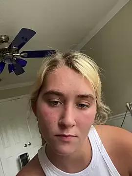 Photos of Kaylayoung12 from StripChat is Freechat
