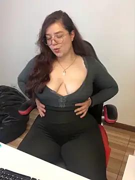 kayortiiz from StripChat is Freechat