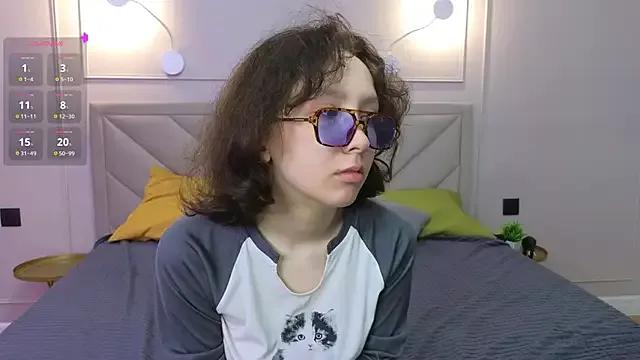 KeeleyDavi from StripChat is Freechat