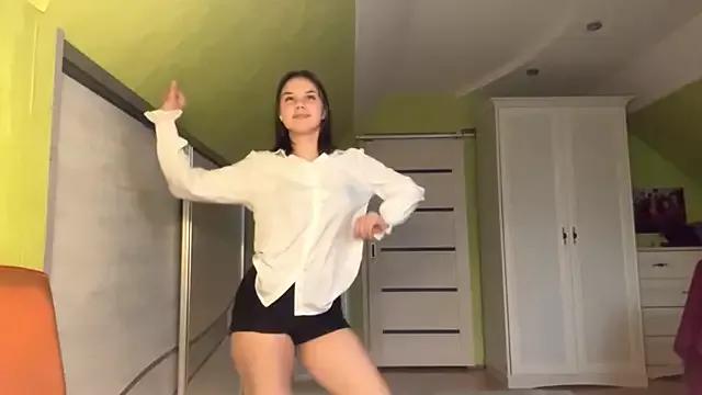 KeilyBosom from StripChat is Freechat