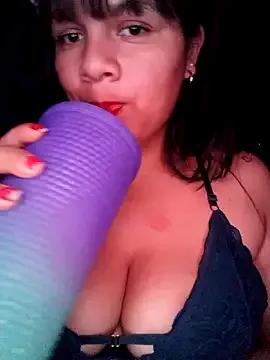 KeilyLove- from StripChat is Freechat