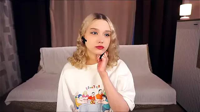 KelleLillie from StripChat