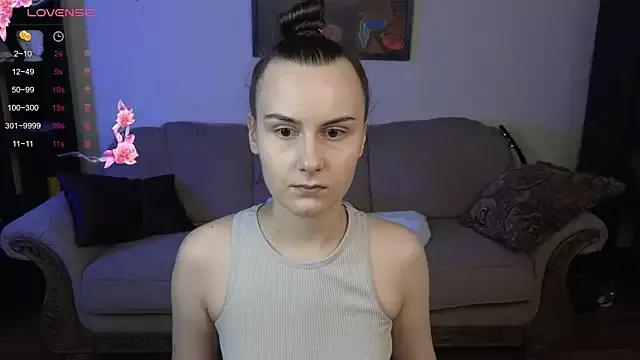 Kelly_Cartier from StripChat