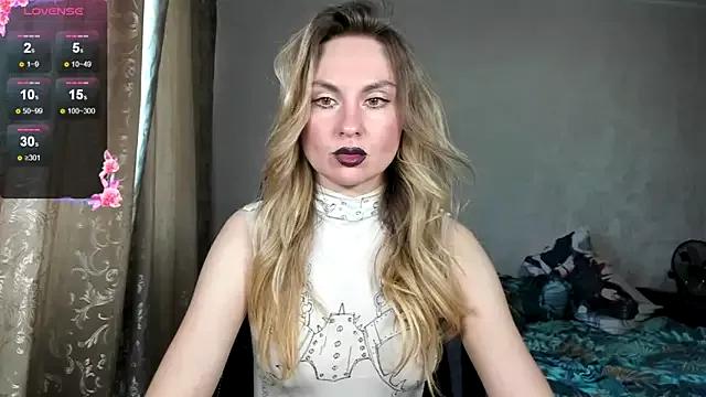 kelly_copperfield from StripChat