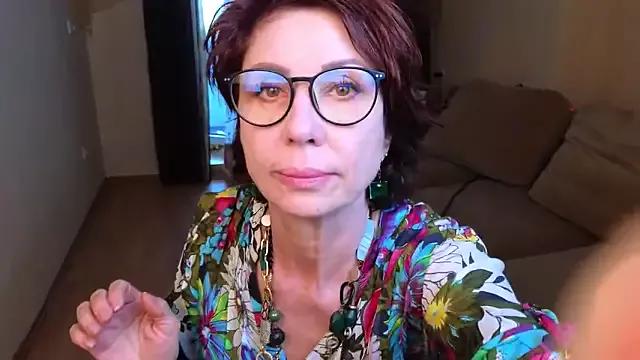Kelly_Fleur from StripChat