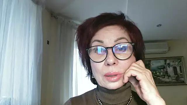 Kelly_Flurr from StripChat is Freechat