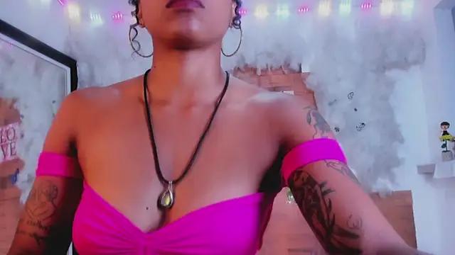 kelly_thomson from StripChat