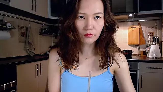 Kelly_Yon from StripChat
