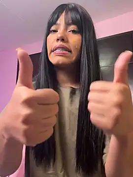 KellyOlsenbe from StripChat