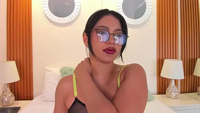 kendalFox_ from StripChat is Freechat