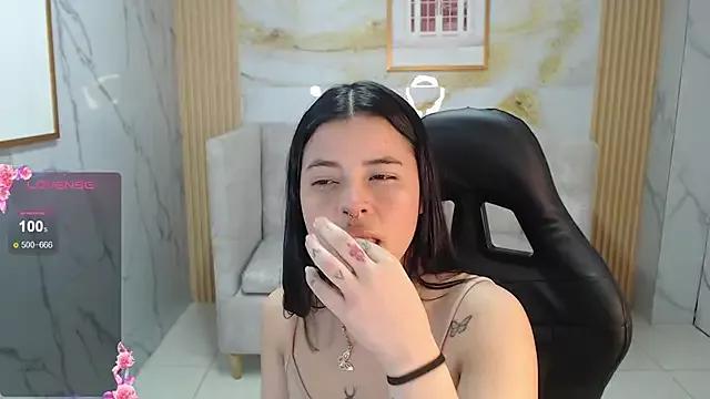Kendall1_sub from StripChat is Freechat