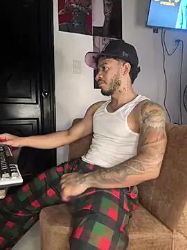 Kenny_zero from StripChat