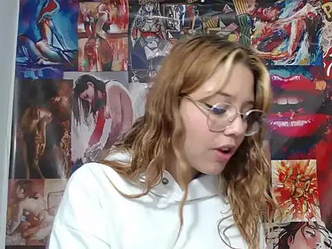 Khassia_Queen from StripChat is Freechat