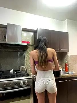 Kiara-Cute from StripChat is Freechat