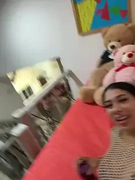 kiim_taaylor from StripChat