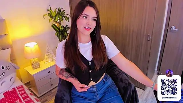 KiimTyler_ from StripChat