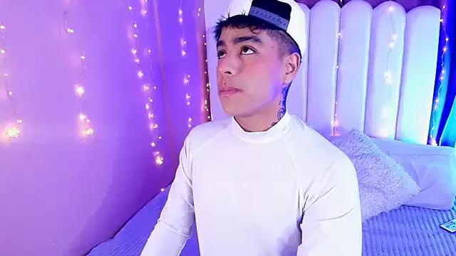 kiing_azahell from StripChat