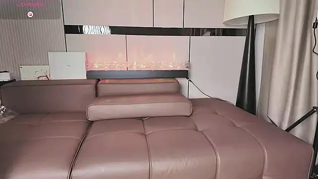 Photos of Kiki--2025 from StripChat is Freechat