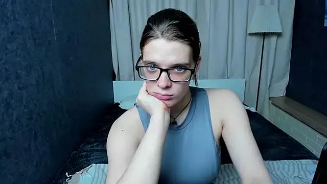 KIKI_Krash from StripChat