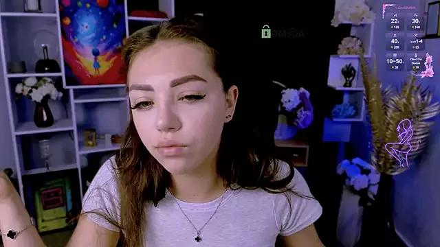kiki_swan from StripChat