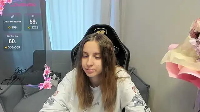 KikiQT1 from StripChat