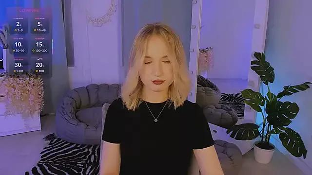 kikishyness from StripChat