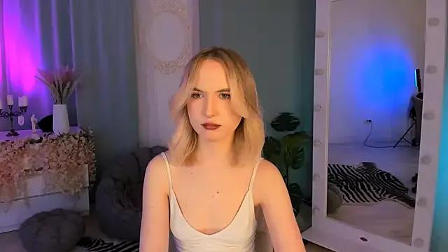 kikishyness from StripChat